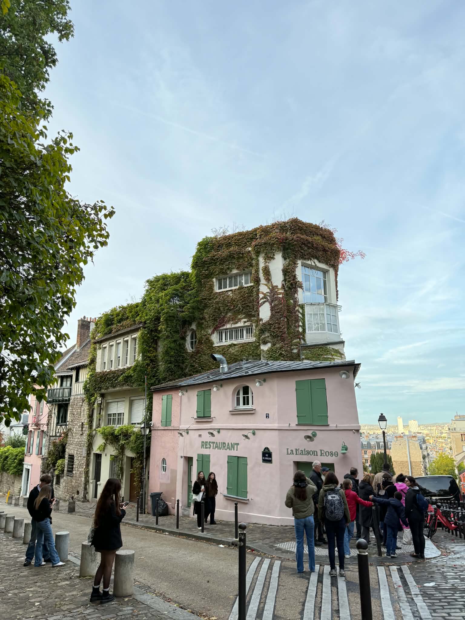 La Maison Rose in Montmartre